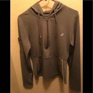 Sport Body Instinct Pull Over Top